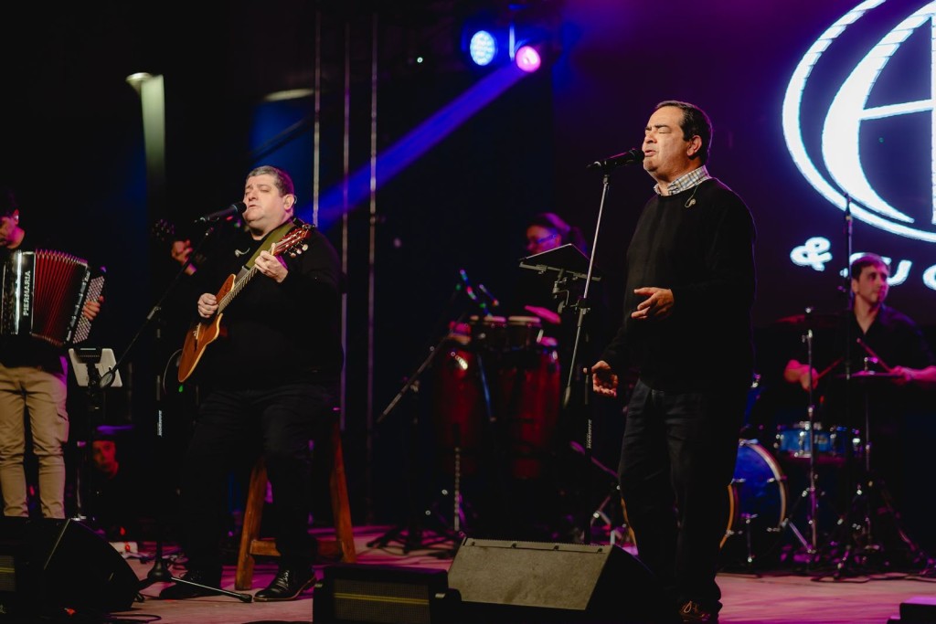 Adrián Montes y su conjunto encendieron Villa Ángela en una noche de chamamé, reencuentros y emoción