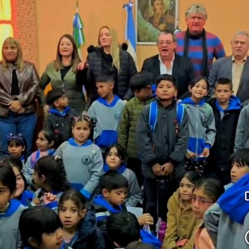 Alumnos de la E.E.P. N.&ordm; 140 visitaron el Concejo Deliberante en una jornada de aprendizaje ciudadano